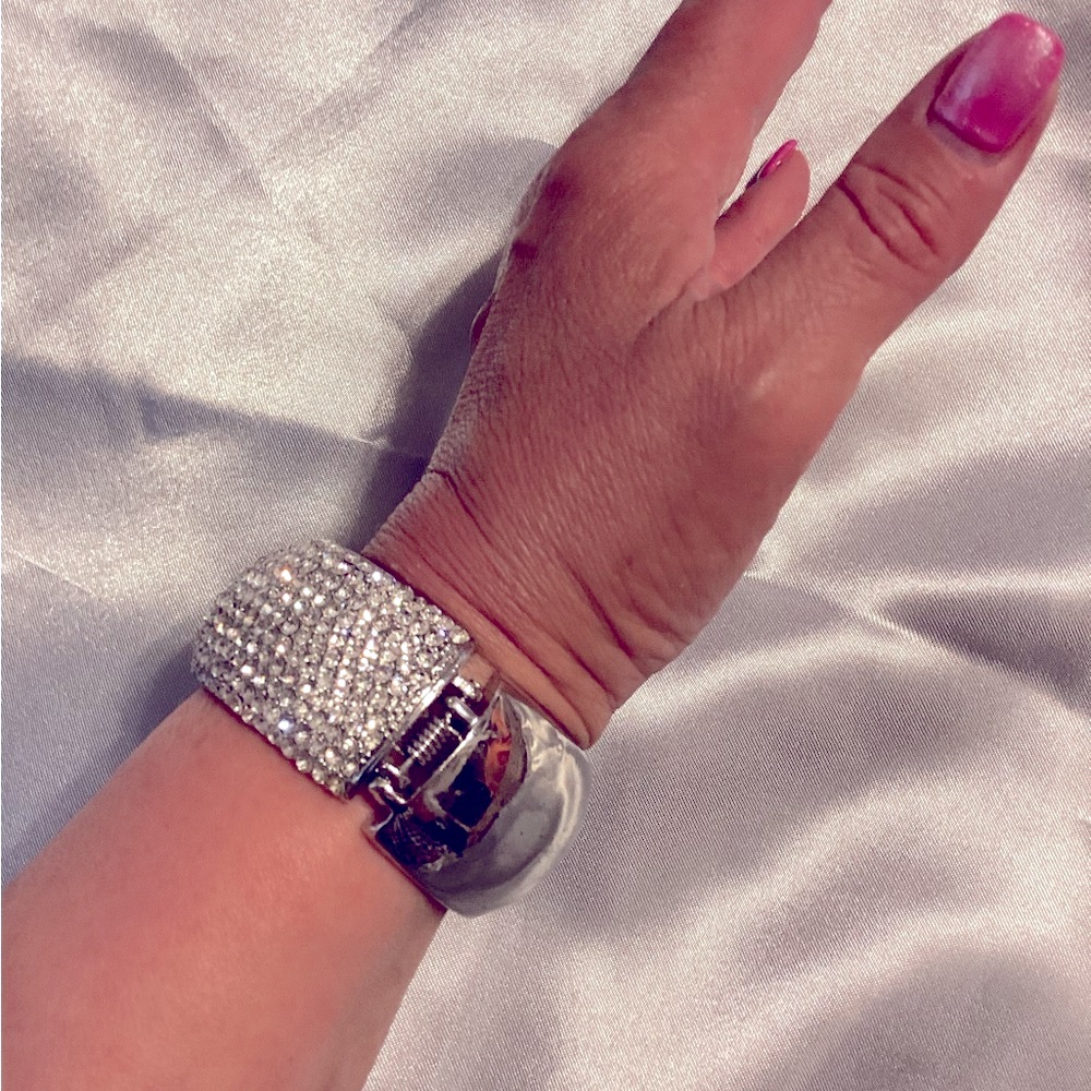 Vintage Rhinestone Cuff - Picture 3 of 10